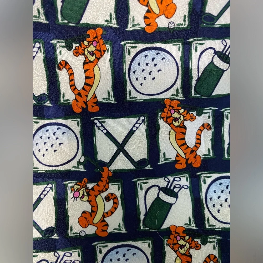Vintage Tigger golf tie from the Disney Store